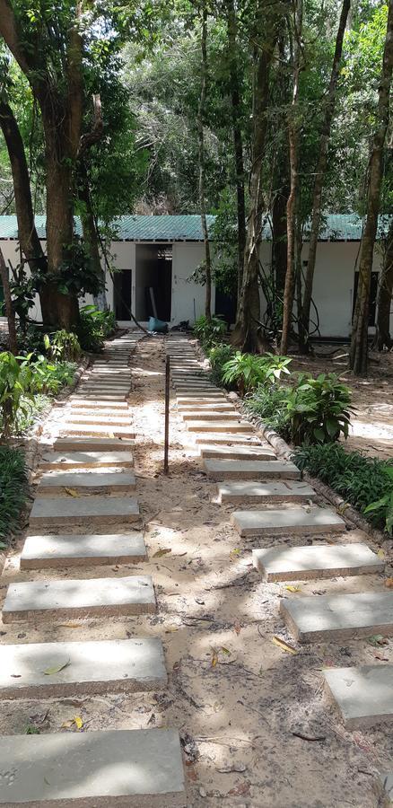 Jungle Republic Hostel Koh Rong Sanloem Exterior photo