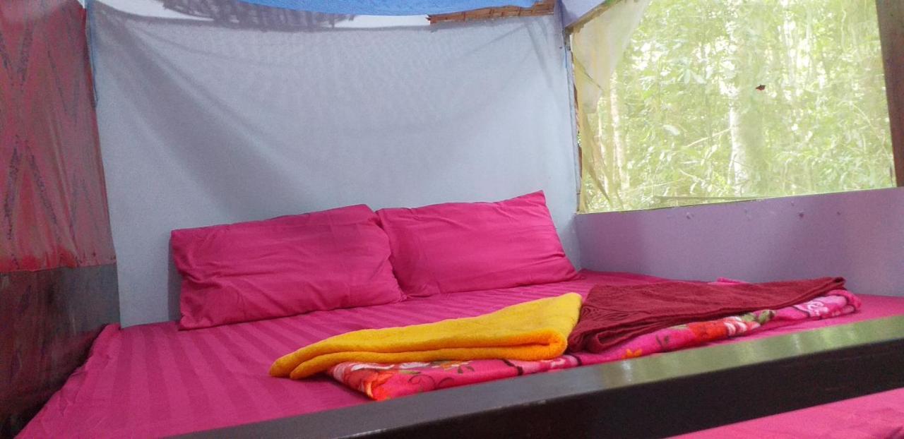 Jungle Republic Hostel Koh Rong Sanloem Exterior photo